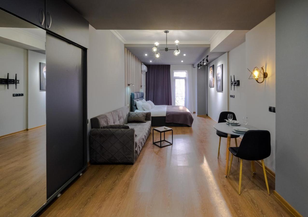 Iren River Side Apartments Тбілісі Екстер'єр фото